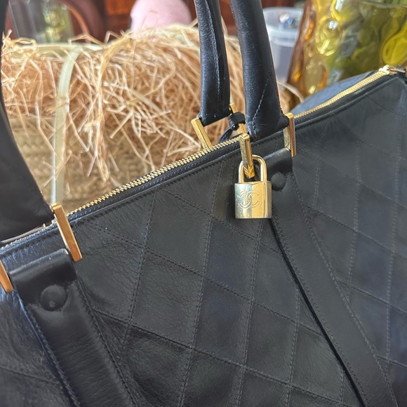 Chanel duffle bag - Picture 5 of 6